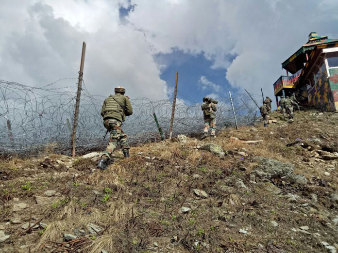loc,fire,militants,Kupwara