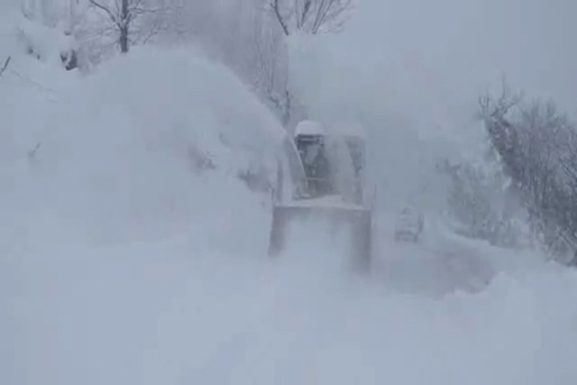 snow avalanche